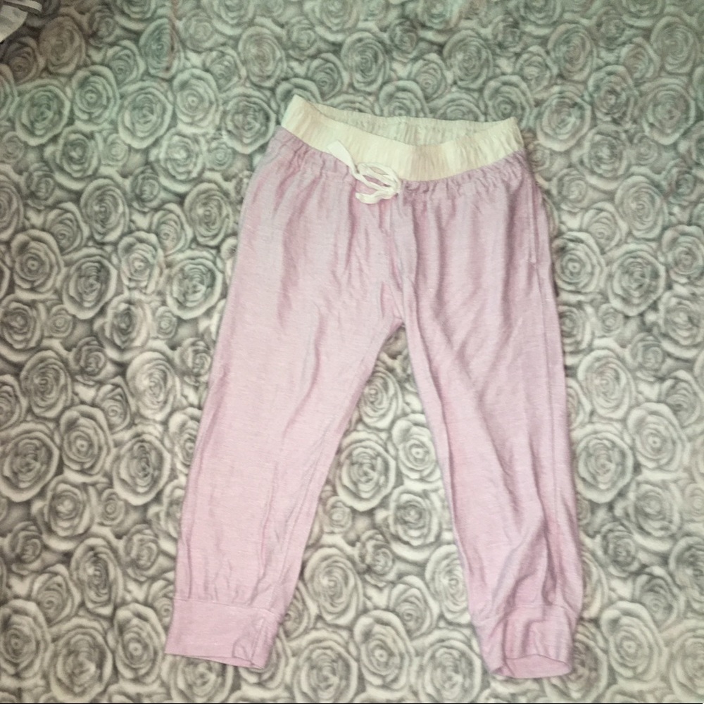 Women’s size small Fabletics lounge cropped pants